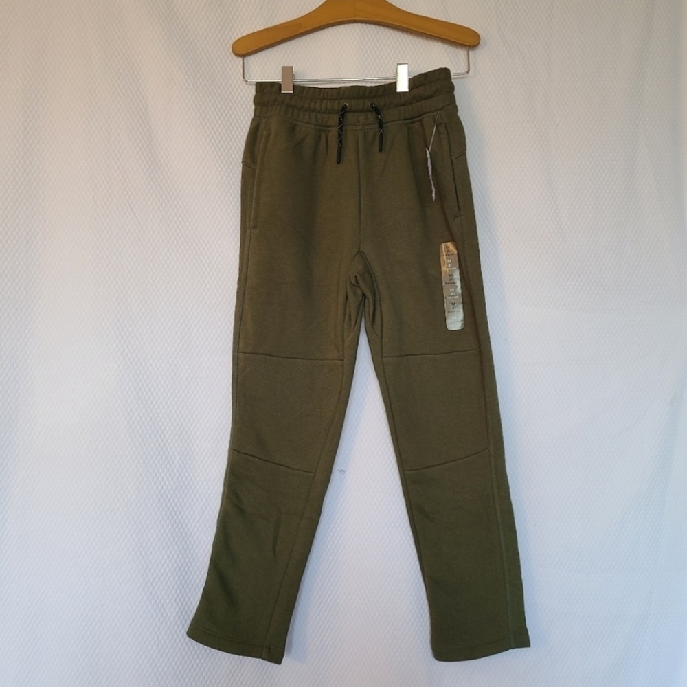 🙂SOLD @ MERCARI🙂🆕️ Gap kids olive green Boys sweatpants Seamed detailing